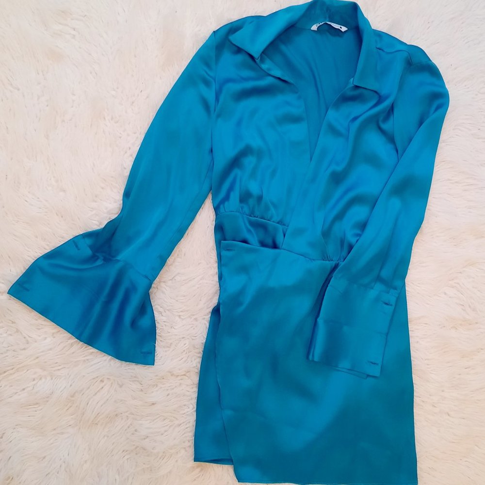 Gorgeous turquise silky Zara blouse